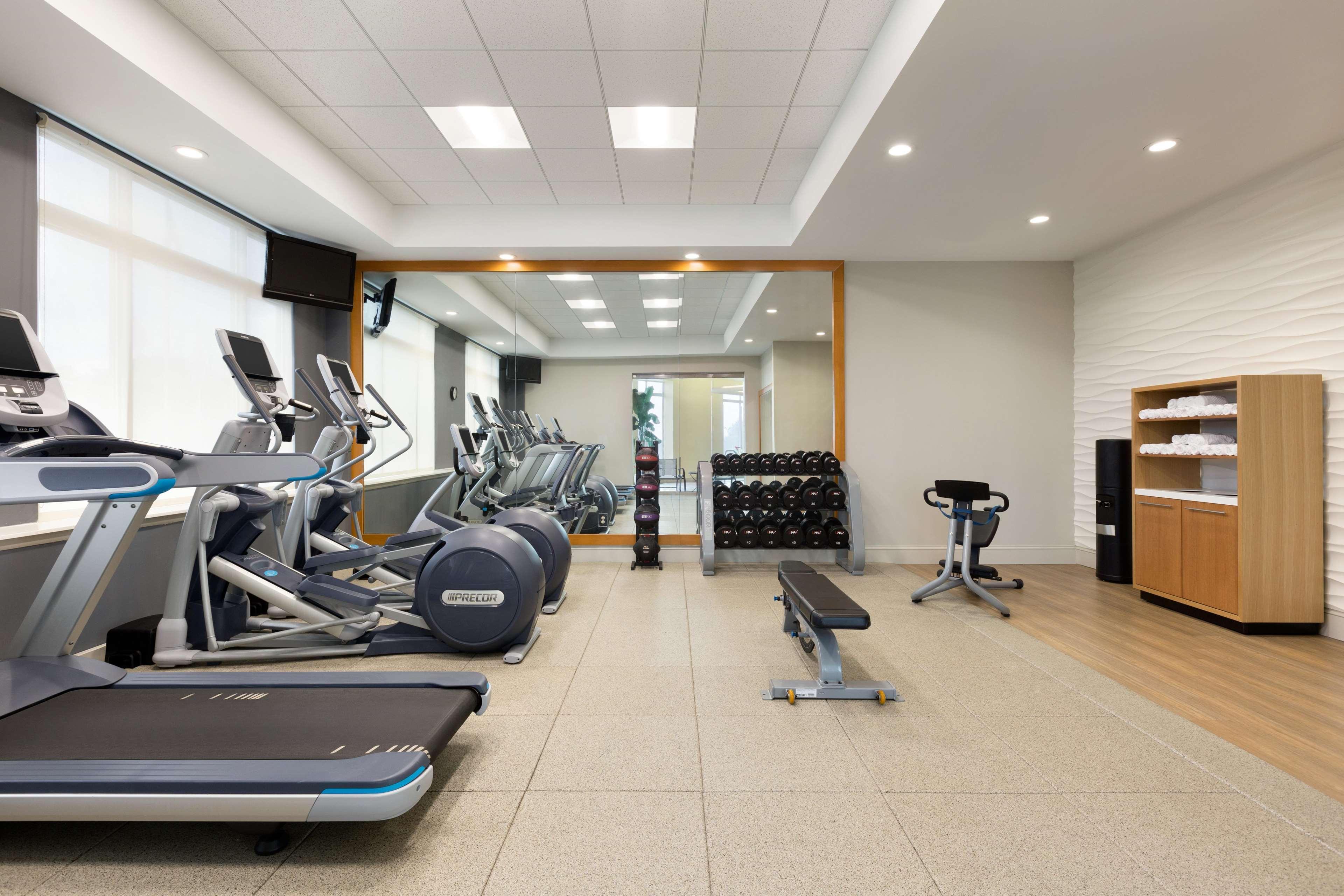 Hilton Philadelphia City Avenue Hotell Exteriör bild